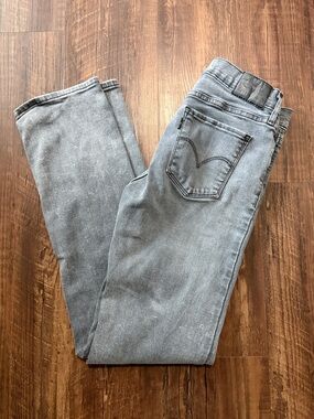 Women's Levi’s 314 Shaping Straight Gray Denim Jeans Size 28